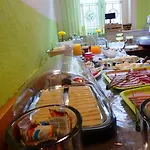 艾尔特斯德-吉奥斯克尔酒店 招待所